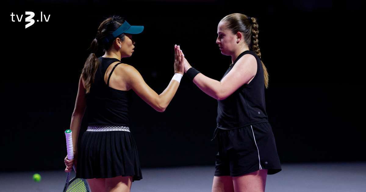 Ostapenko un Sje piedzīvo zaudējumu “WTA Finals” turnīra pusfinālā