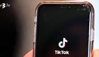 Francija apsūdz Ķīnas milzi “TikTok” par bērnu novešanu līdz depresijai un pašnāvībām