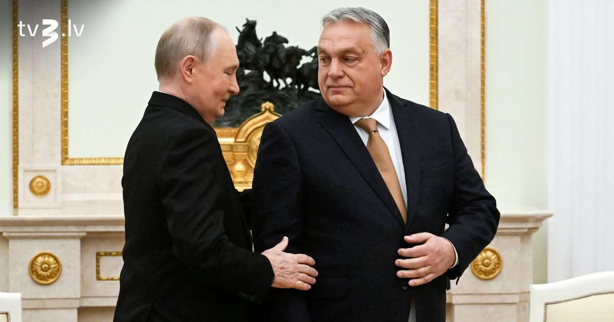 Orbāns turpina krist Putina apskāvienos un ignorē Eiropas centienus izolēt Krieviju