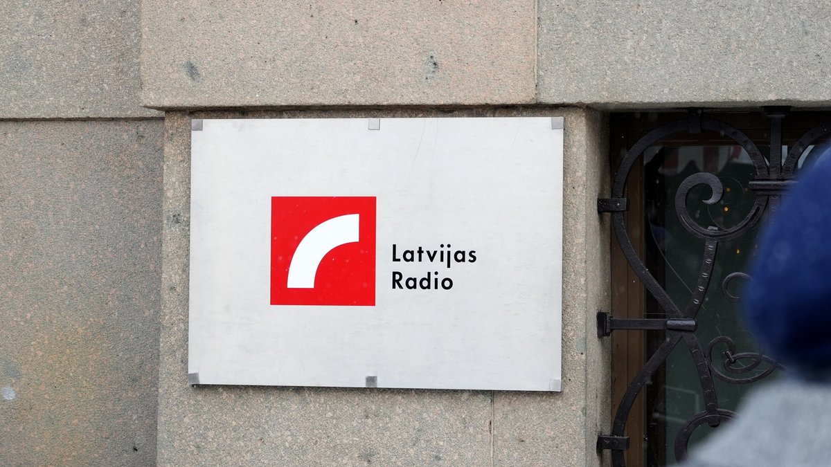 Rēzeknes dome vēršas pret preses brīvību, pēc žurnālista izraidīšanas no sēdes norāda Latvijas Radio