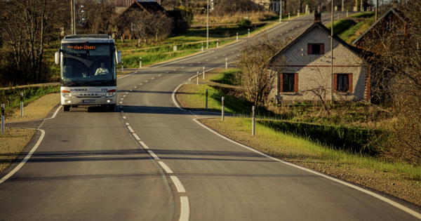 Nosaka kārtību, kādā komerciālajiem reģionālajiem pārvadātājiem kompensē nodrošinātos braukšanas maksas atvieglojumus