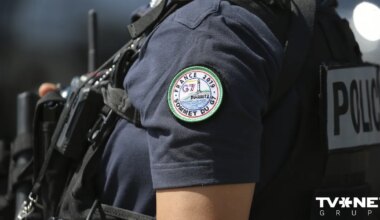 Parīzes metro vīrietis sadur trīs sievietes