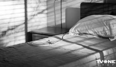 VIDEO ⟩ Svētku laikā slimnīcas kļūst par pamesto senioru patvērumu