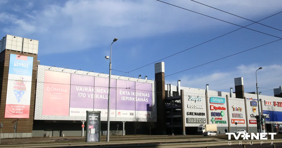 Reaģējot uz patērētāju sargu vēstuli, divi lielveikali novākuši "pudeļu egles" - TVNET