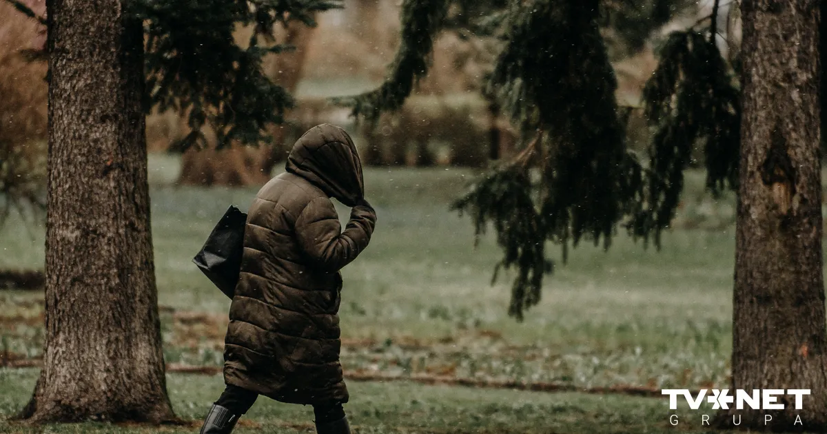 Sinoptiķi izsludina oranžo brīdinājumu par laikapstākļiem nedēļas nogalē