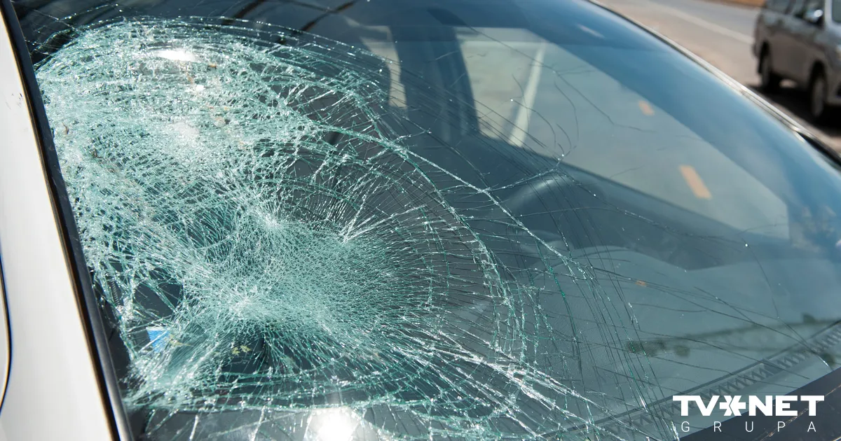 VIDEO ⟩ Rīgā šoferis nāvējoši notriec gājēju, kurš šķērso ielu neatļautā vietā