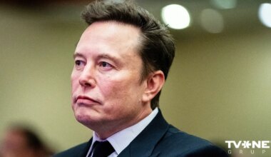 Masks uzvar juridiskā strīdā par miljardiem dolāru lielo algu