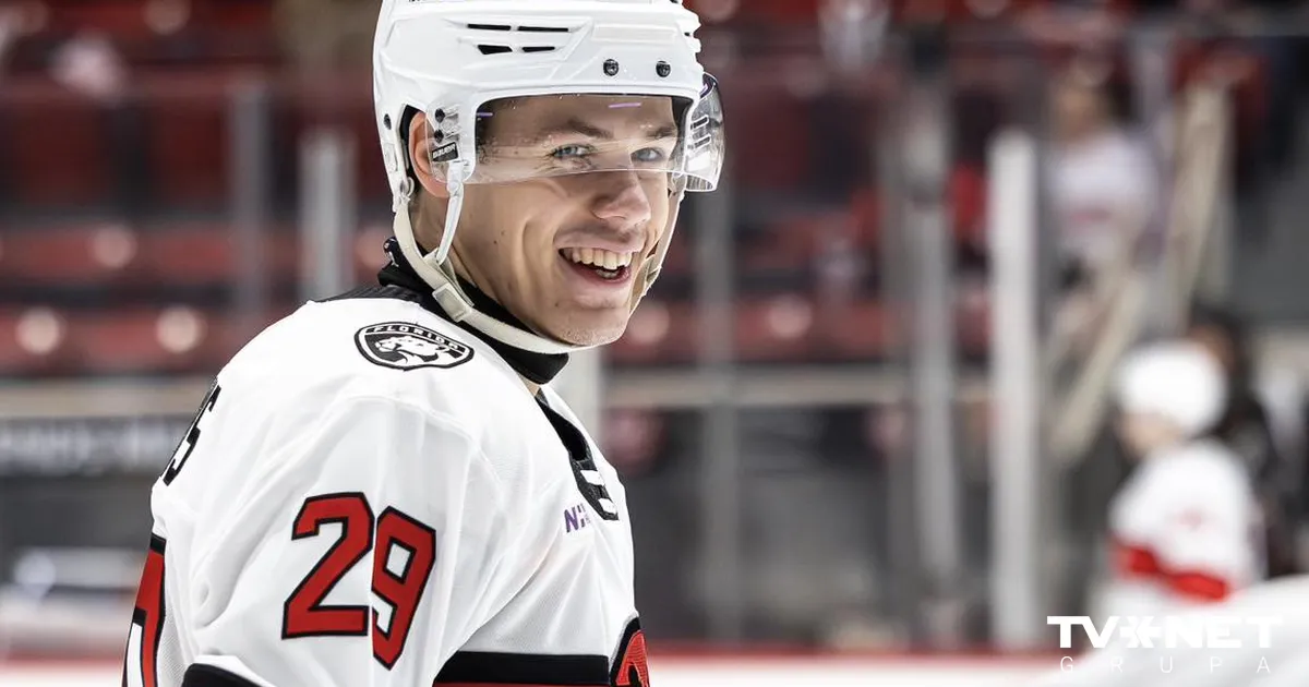 Vilmanis gūst vārtus, Ločmelim rezultatīva piespēle AHL