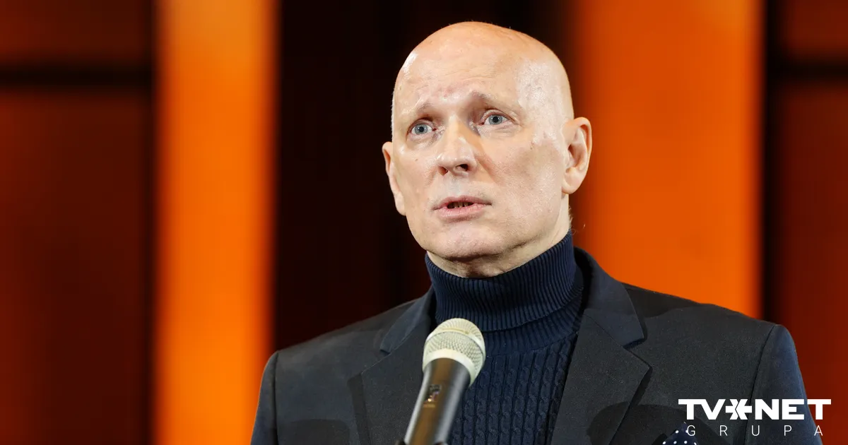 "Mēs mainām noteikumus." Hermanis pievienojies partijai "Republika"