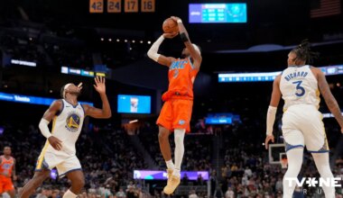 "Thunder" sakauj "Warriors" un turpina vēsturē otro labāko NBA sezonas sākumu