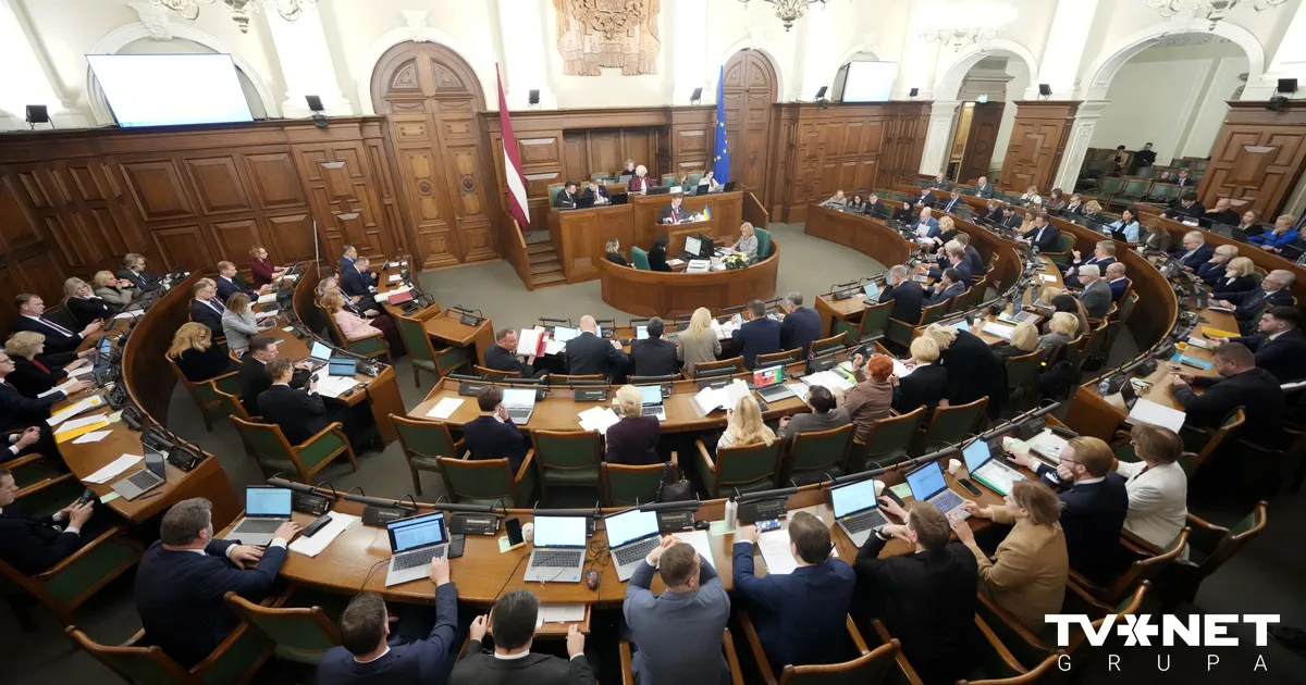 Valdība drīkstēs noteikt skolēnu skaitu klašu grupās un skolu finansēšanas kārtību