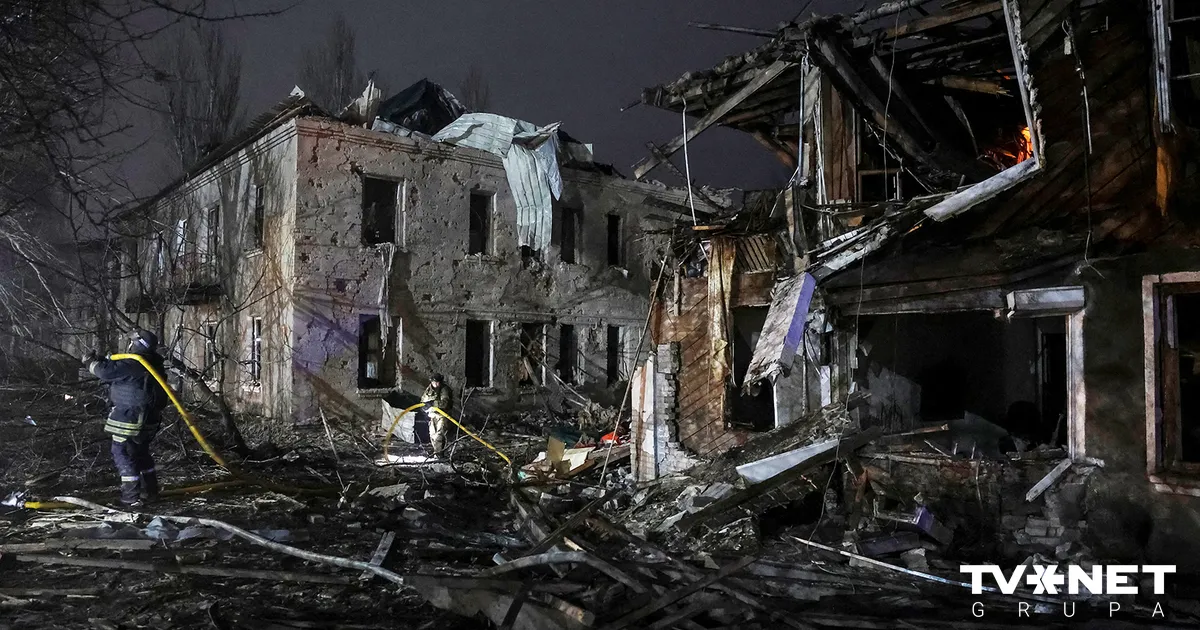 Krievija uz Ukrainu raidījusi divas raķetes un 138 dronus