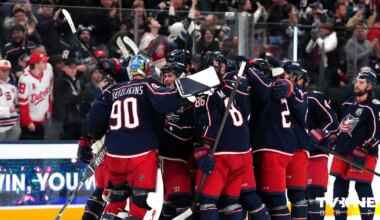 Merzļikins izcīna 100. uzvaru NHL karjerā - TVNET Sports