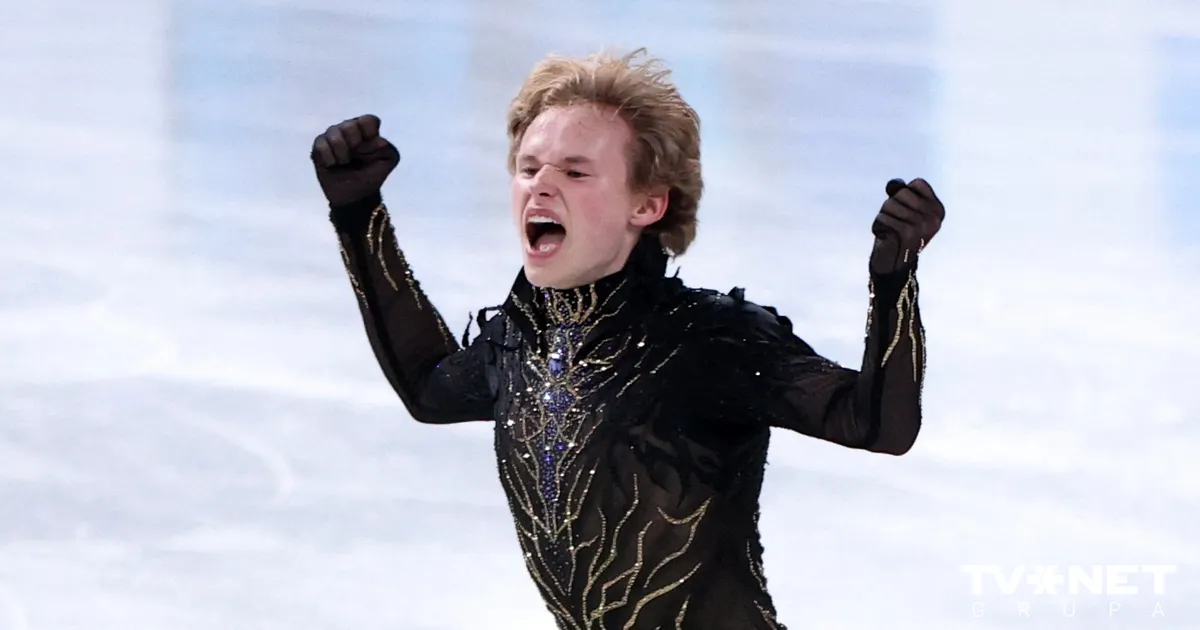 VIDEO ⟩ Maļiņins ar prātam neaptveramu slidojumu sagrauj pasaules rekordu