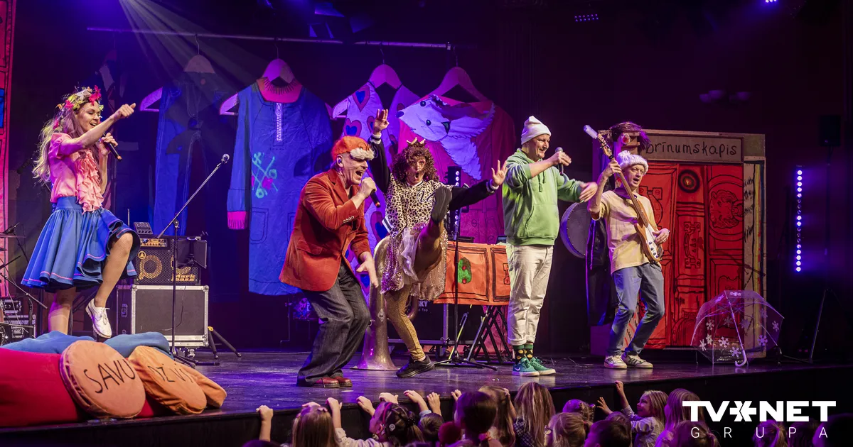 FOTO Nosvinēta projekta "Brīnumskapis" jaunā koncertuzveduma "Ķekata-ļekata" pirmizrāde - Sejas.lv