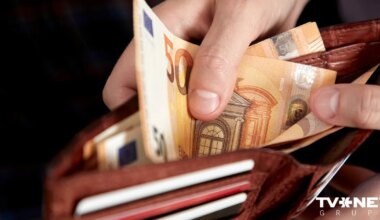 Banku analītiķi 2026. gadā Latvijā sagaida darba samaksa kāpumu par vidēji apmēram 7%