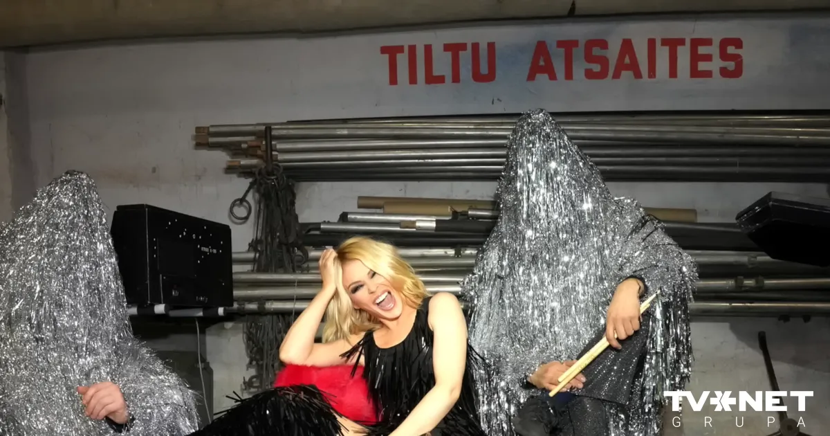 Noskaties! Jaunais Rīgā filmētais Kailijas Minogas Ziemassvētku videoklips - Apollo.lv