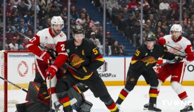 "Canucks" bez Bļugera piedzīvo "sauso" zaudējumu