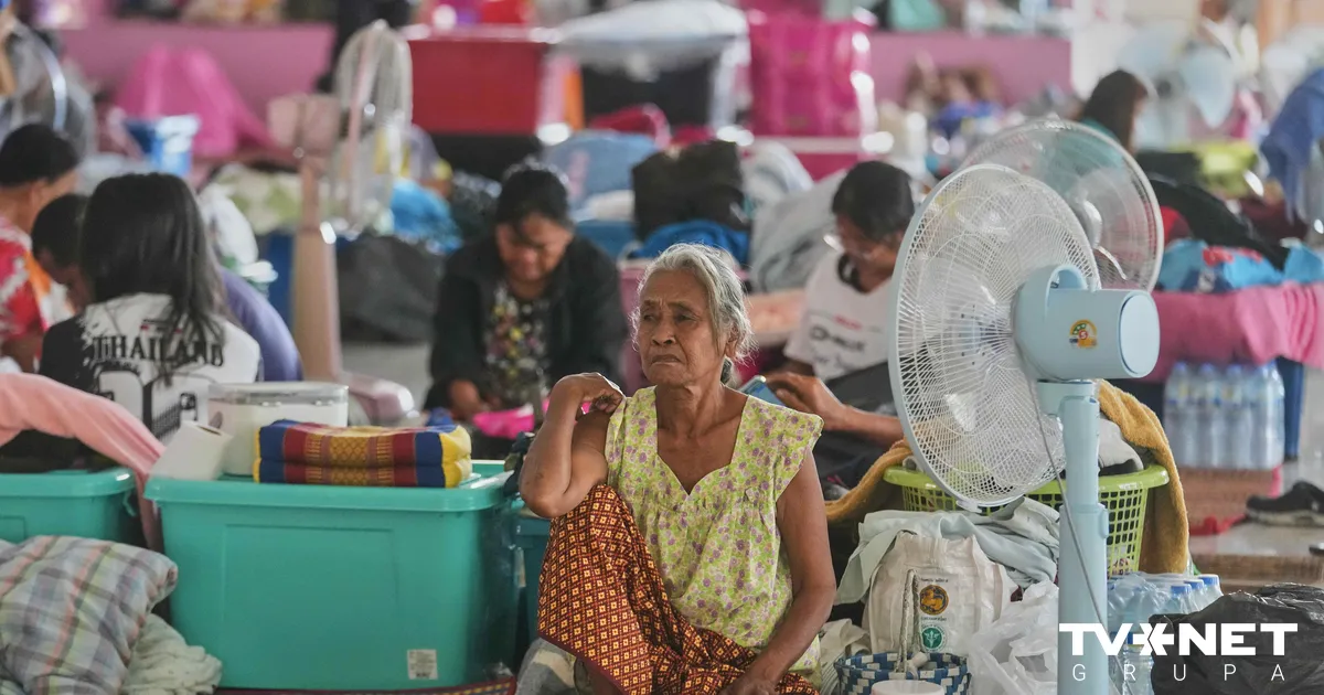 Kambodžas un Taizemes sadursmju dēļ evakuēties nācies simtiem tūkstošu iedzīvotāju