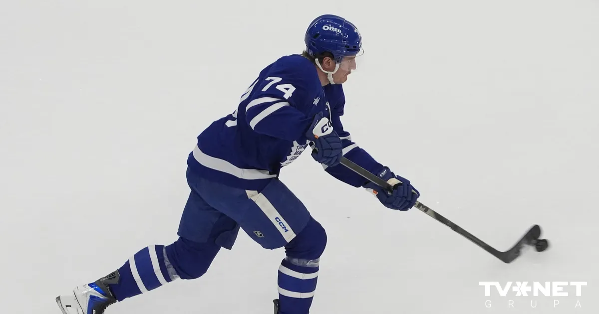 NHL uz vienu spēli diskvalificē "Maple Leafs" uzbrucēju Makmanu