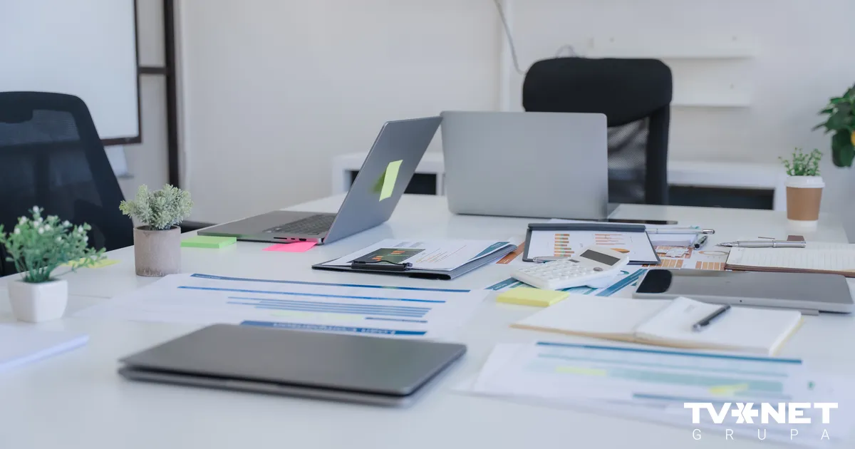 Saeima konceptuāli atbalsta pretrunīgi vērtētās izmaiņas Darba likumā