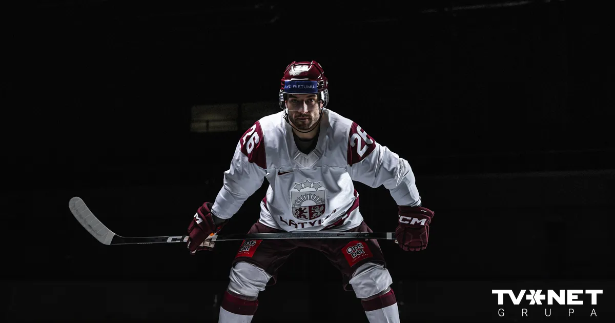 FOTO ⟩ Prezentē Latvijas hokeja izlases jaunās formas olimpiskajām spēlēm