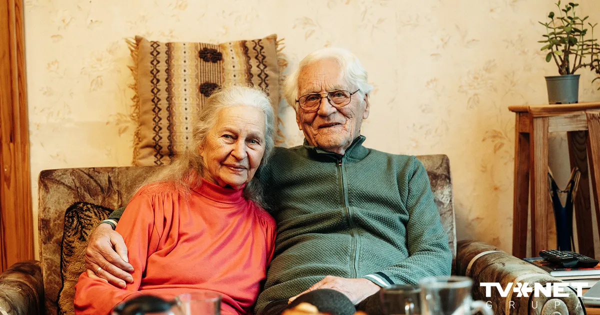 "Mums nevienu citu nevajag!" Blumbergu pāris par to, kā var mīlēt 45 gadus