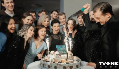 FOTO ⟩ Režisors Mārtiņš Kalita piedzīvo debiju Čehova teātrī