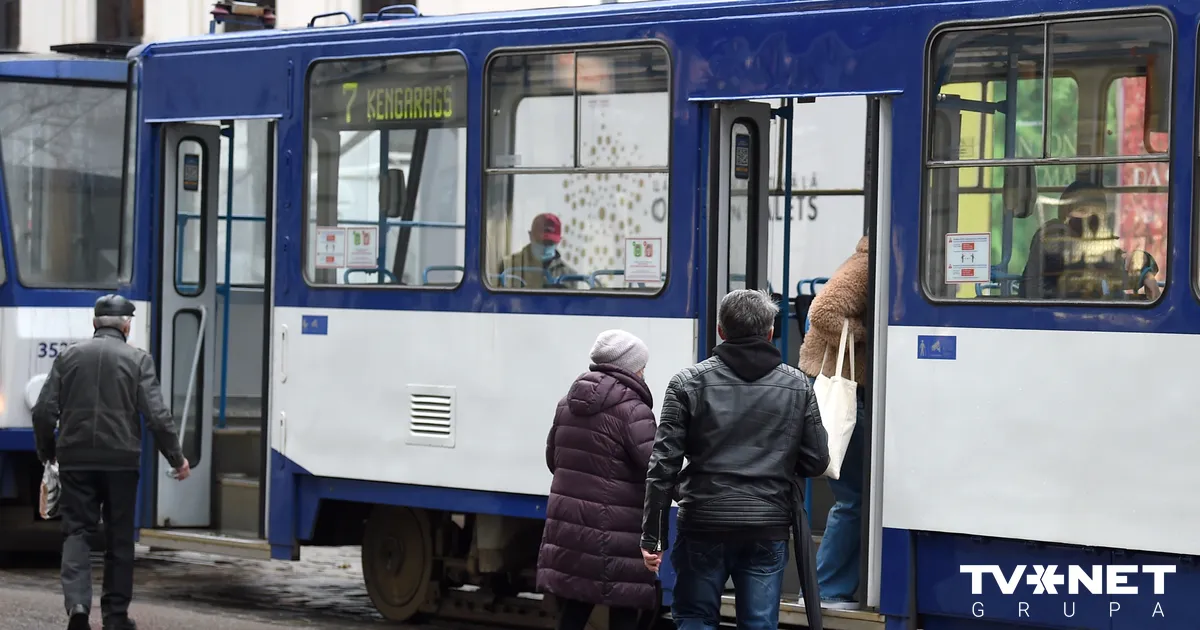 Trešo mēnesi pēc kārtas Rīgas sabiedriskajā transportā pārvadāti vairāk nekā 10 miljoni pasažieru