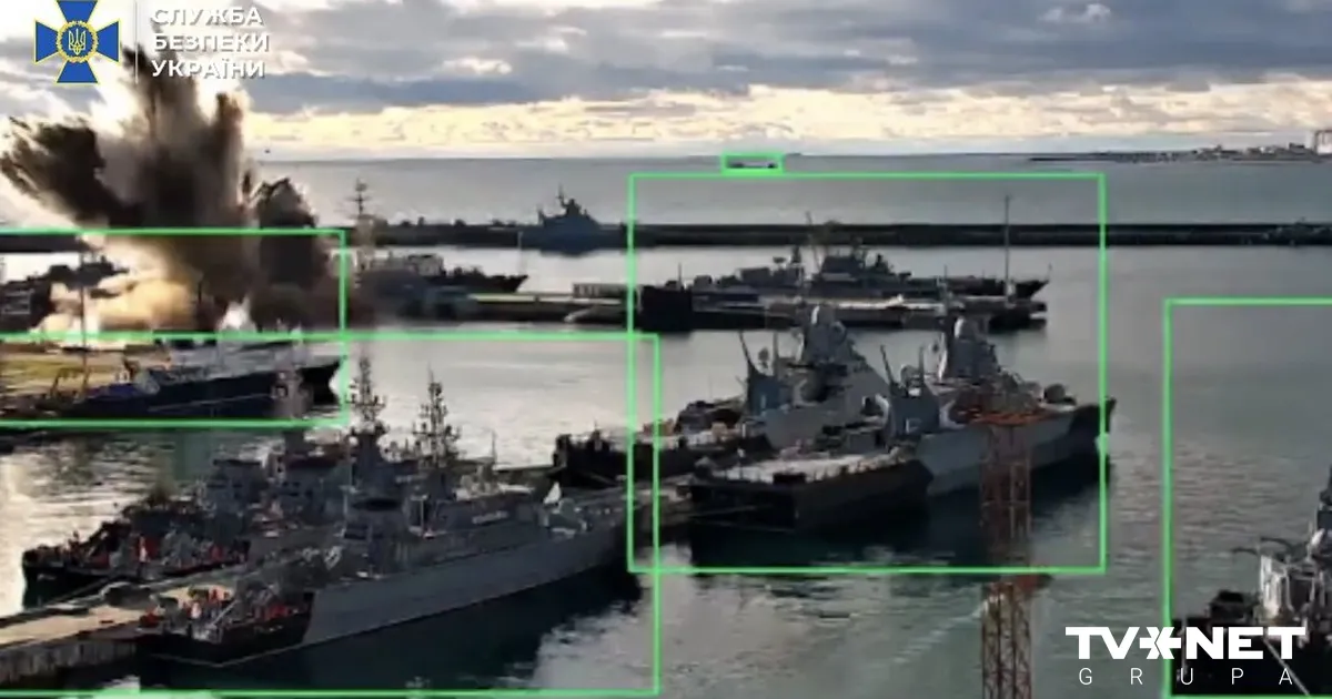 VIDEO ⟩ "Milzīgs zaudējums Krievijas flotei." Militārie eksperti novērtē ukraiņu triecienu zemūdenei Novorosijskā