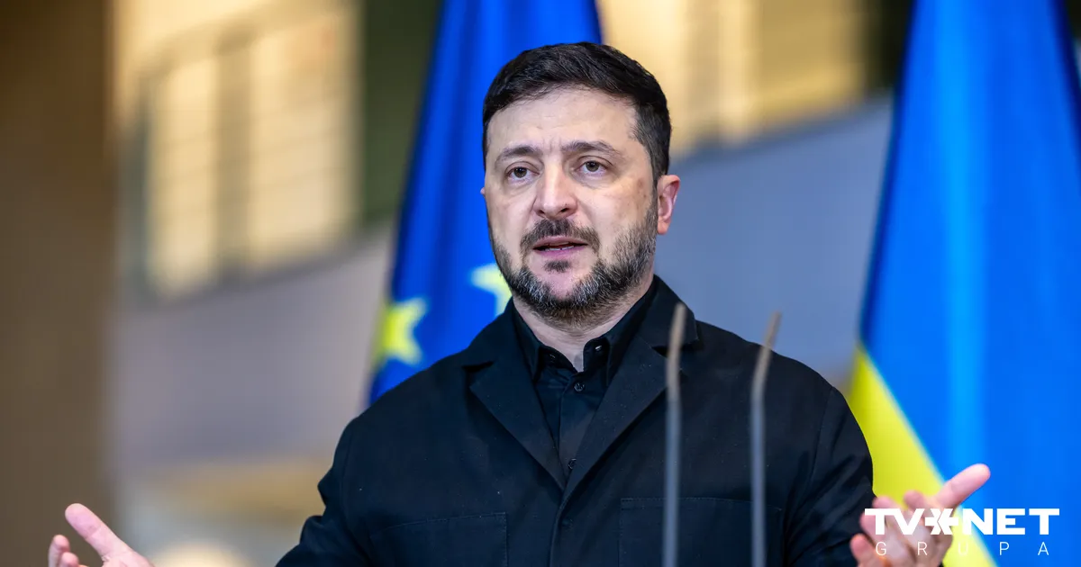 Ukraina neatzīs Donbasu par Krievijas teritoriju, uzsver Zelenskis