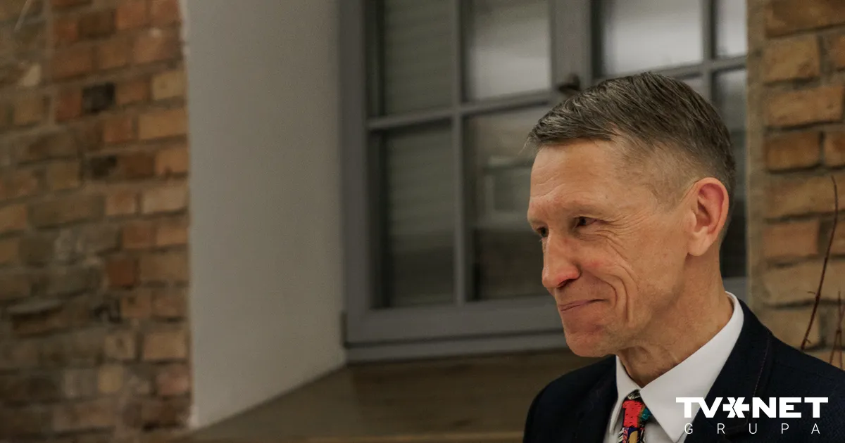 FOTO ⟩ Atvērta teologa Jura Rubeņa jaunā grāmata "Uguns pavedieni" par mūžīgiem jautājumiem grūtos laikos