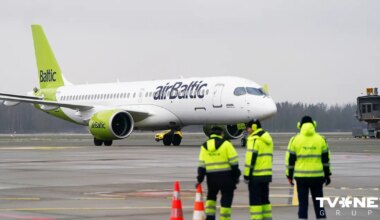 Kompānijas izpilddirektors aizstāv "airBaltic" praksi iznomāt lidmašīnas citām aviokompānijām