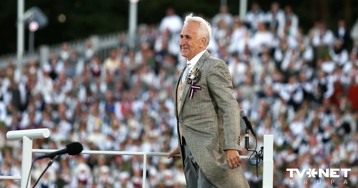 Raimonda Paula dziesmu svētkos "Manai Dzimtenei" pie diriģenta pults stāsies arī goda virsdiriģents Jānis Erenštreits