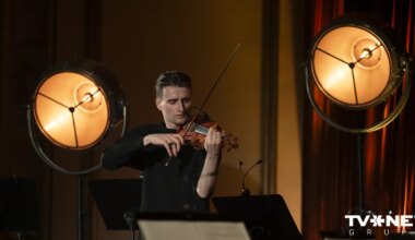 FOTO ⟩ Rīgā krāšņi izskanējis vijolnieka Roberta Balanas koncerts