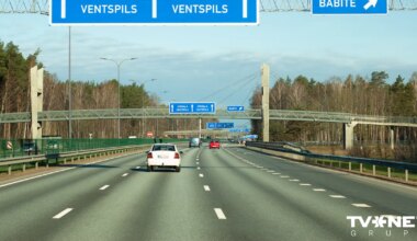 Jūrmalas dome nevērtēs kolektīvo iesniegumu par piecu eiro iebraukšanas maksas atcelšanu