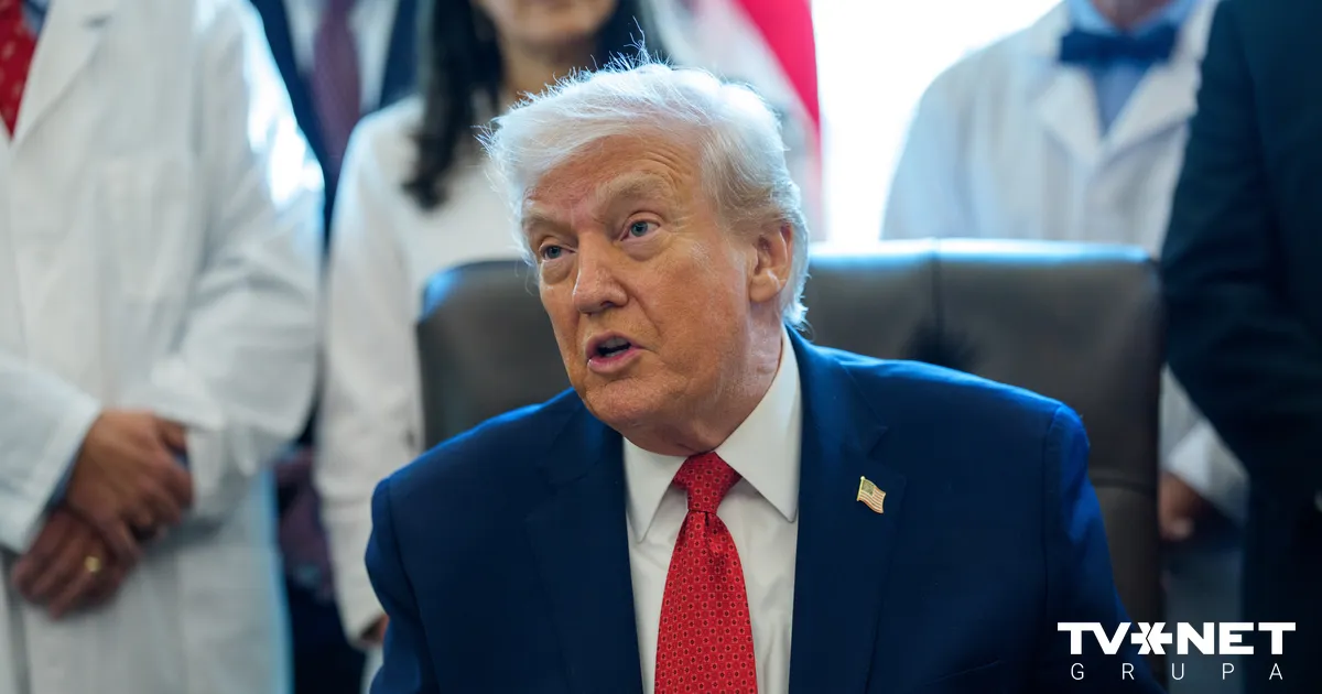 Tramps paraksta aizsardzības budžetu, kas paredz atbalstu arī Baltijas valstīm