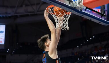 VIDEO ⟩ 19 gadus vecs kanādietis ieraksta savu vārdu basketbola vēsturē