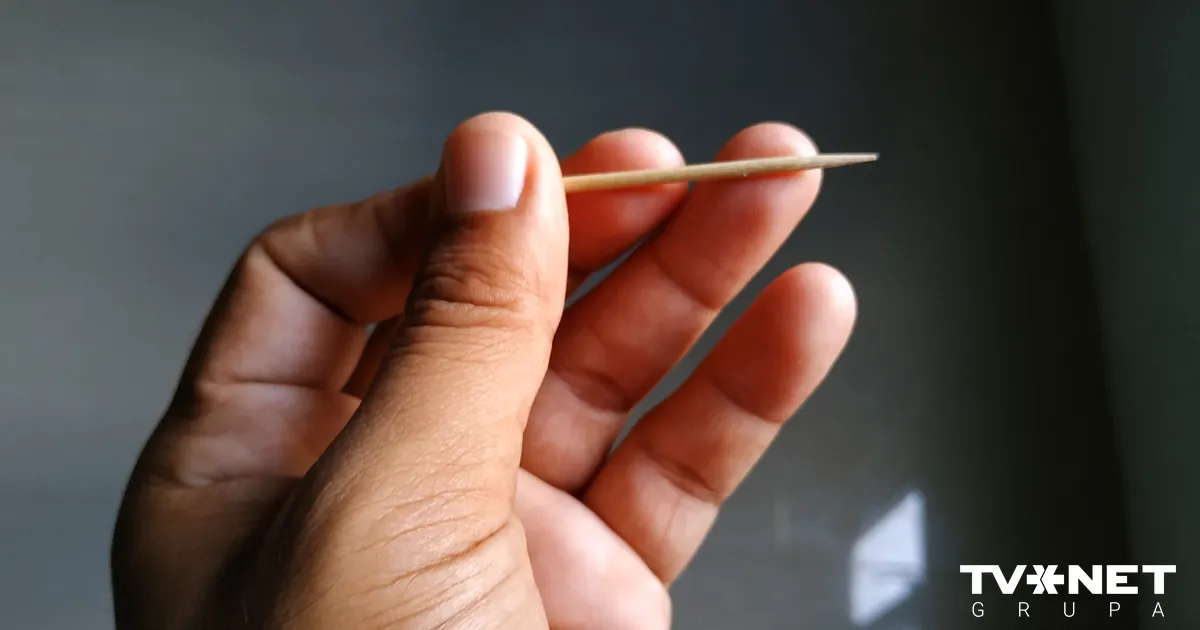 Minhenes skolā aizliedz zobu bakstāmos