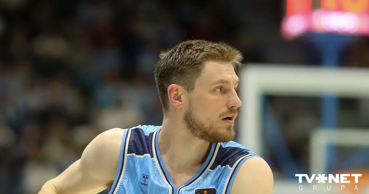 Artūrs Kurucs gūst 11 punktus Spānijas čempionāta spēlē