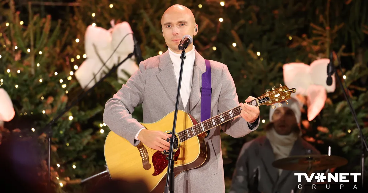 FOTO ⟩ "Eņģeļi pār Latviju" svētku koncertā uz skatuves kāpa iemīļoti mākslinieki un jaunās zvaigznes