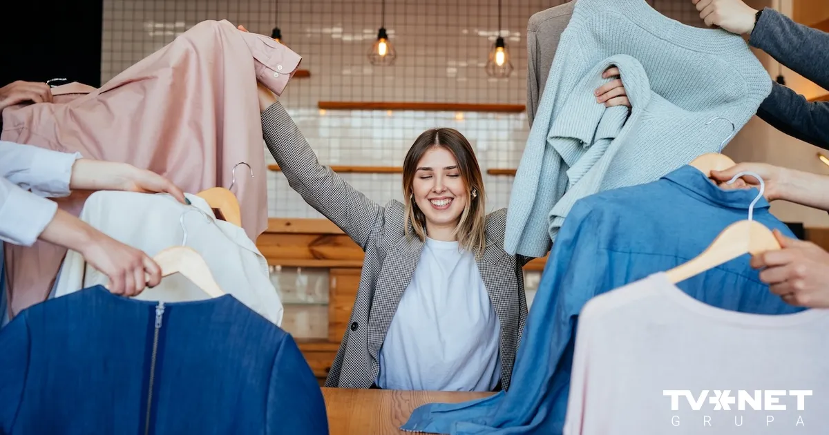 praktisks ceļvedis, kā sarīkot drēbju apmaiņas vakaru
