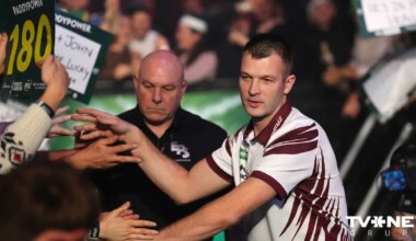 Razma iekļūst pasaules čempionāta trešajā kārtā