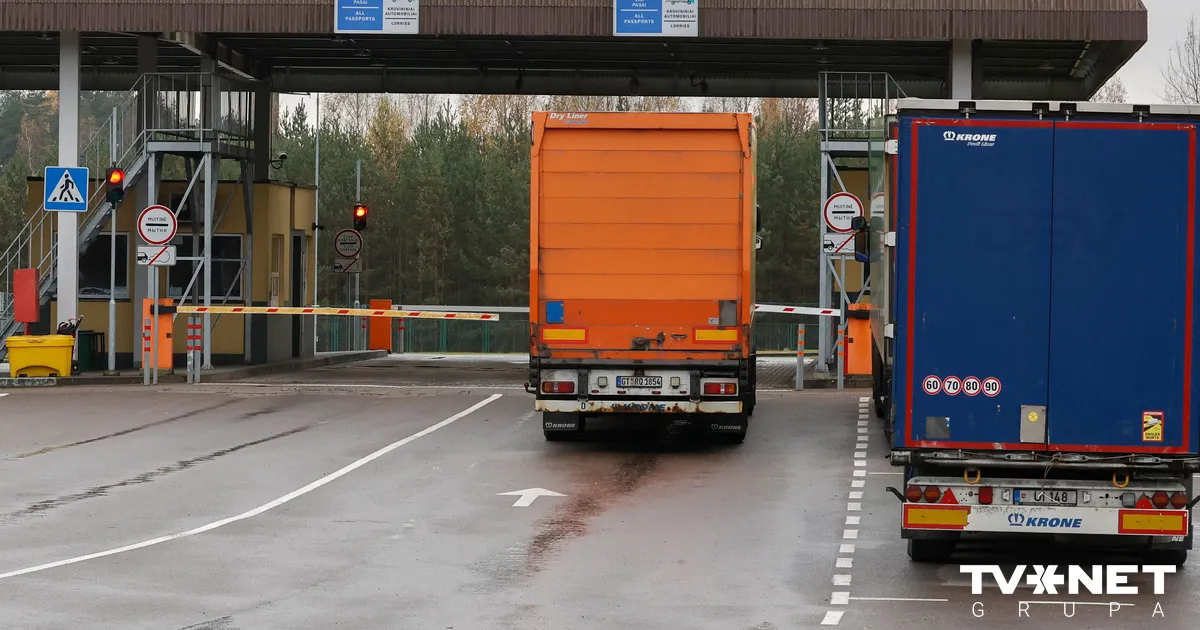 Neviena Lietuvas kravas automašīna nav izlaista no Baltkrievijas, apgalvo autopārvadātāji