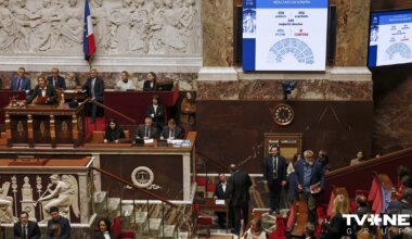 Francijas 2025. gada budžets tiks pagarināts uz nākamo gadu.