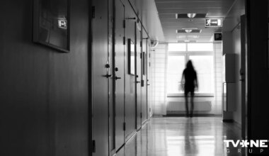 VIDEO ⟩ Pēc diviem aizdomīgi mirušiem pacientiem Bauskas slimnīca atstādina no darba ārsti