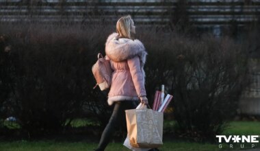 Šodien lielākie tirdzniecības centri Rīgā strādā saīsinātu darba laiku