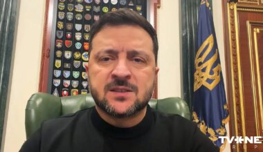 Zelenskis pirmo reizi pieļāvis karaspēka izvešanu no Donbasa, taču ar vienu nosacījumu