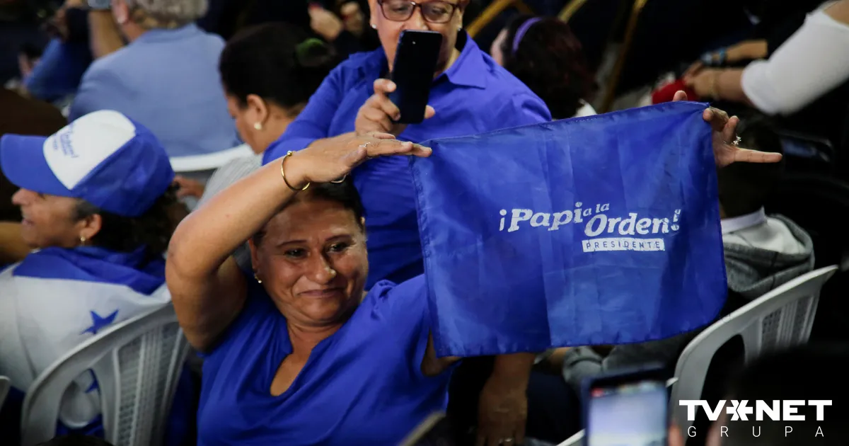 Hondurasas prezidenta vēlēšanās uzvarējis Trampa favorīts Asfura