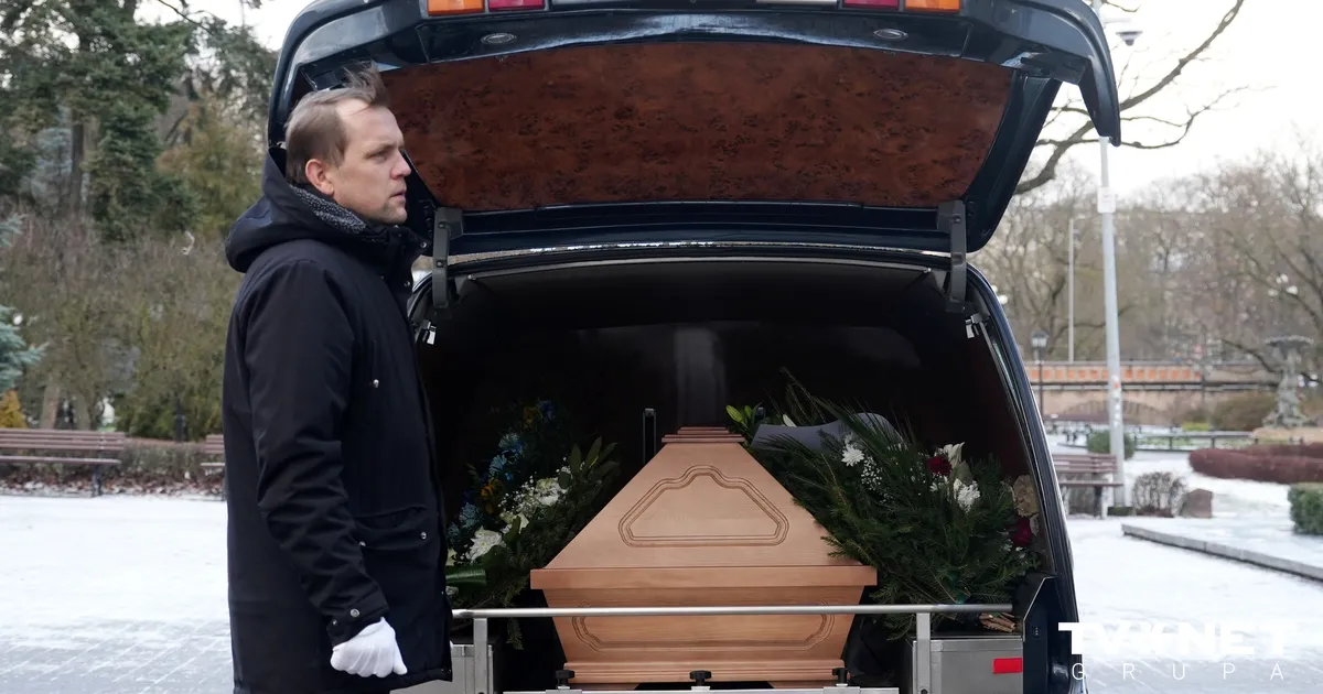 FOTO ⟩ Atvadās no baletdejotāja, pedagoga un kinoaktiera Haralda Ritenberga